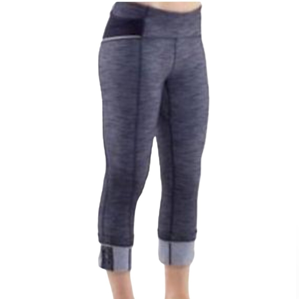 Lululemon Ride On Crop Cycling Pant in Deep Indigo Blue Denim Luon Size 4